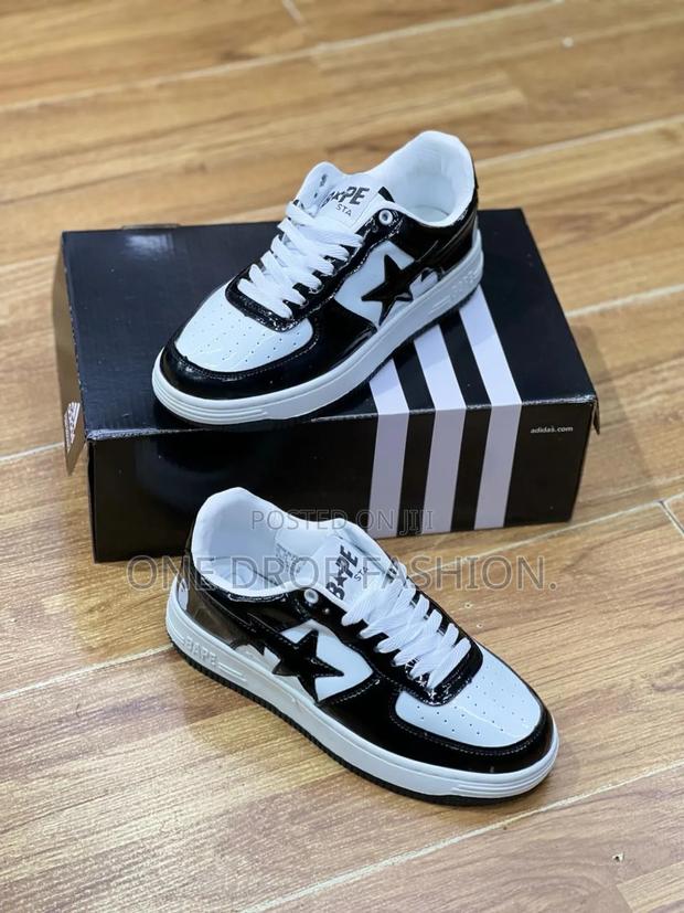 Bapestar Sneakers - main view