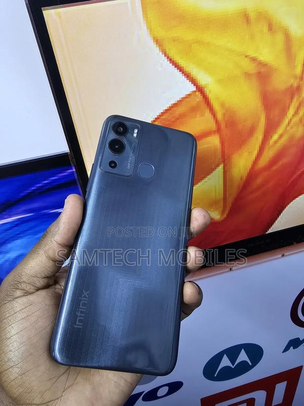 Infinix Hot 12i 64 GB Black - thumbnail 2