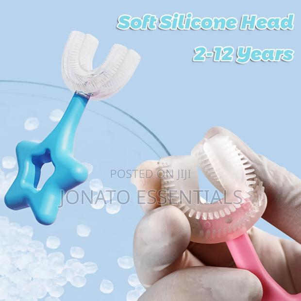 U-Shaped Kids Toothbrush - thumbnail 3
