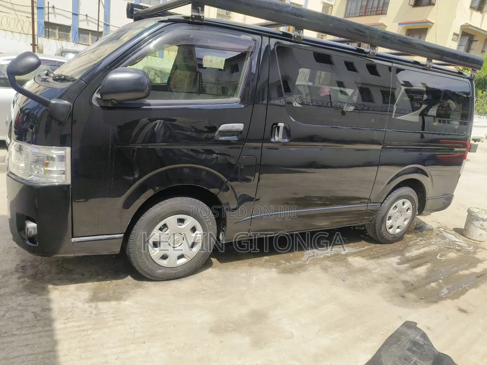 Toyota HiAce 2018 Black