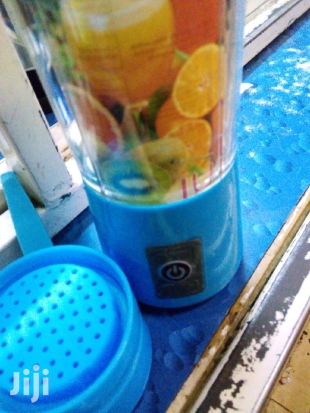 Portable Juice Blender - thumbnail 2