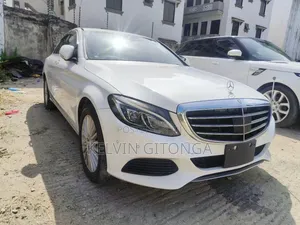 Mercedes-Benz C200 2018 White