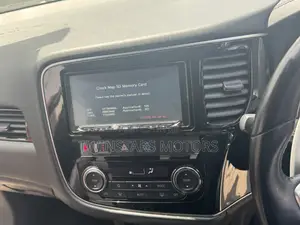 Mitsubishi Outlander 2.0 PHEV AWD 2018 White