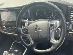 Mitsubishi Outlander 2.0 PHEV AWD 2018 White