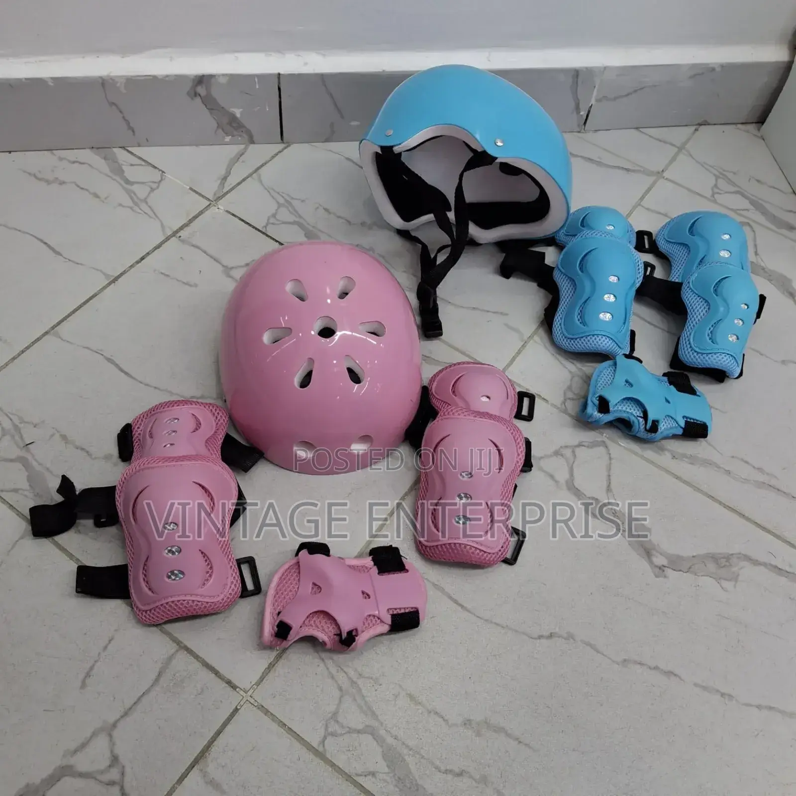 Helmet /Protective Gear