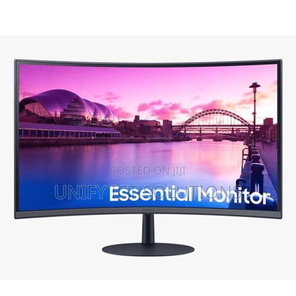 Samsung 27′′ Curved Essential Monitor LS27C390EAMXUE