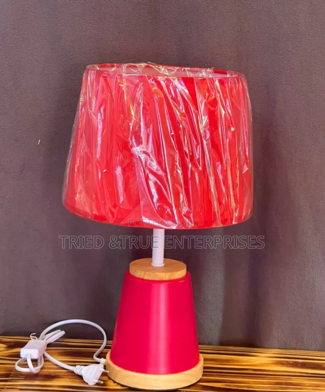 Beautiful Red Bedside Table Lamp Qw9km