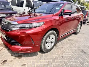 Toyota Harrier 2.0 2016