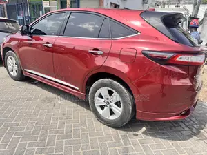 Toyota Harrier 2.0 2016