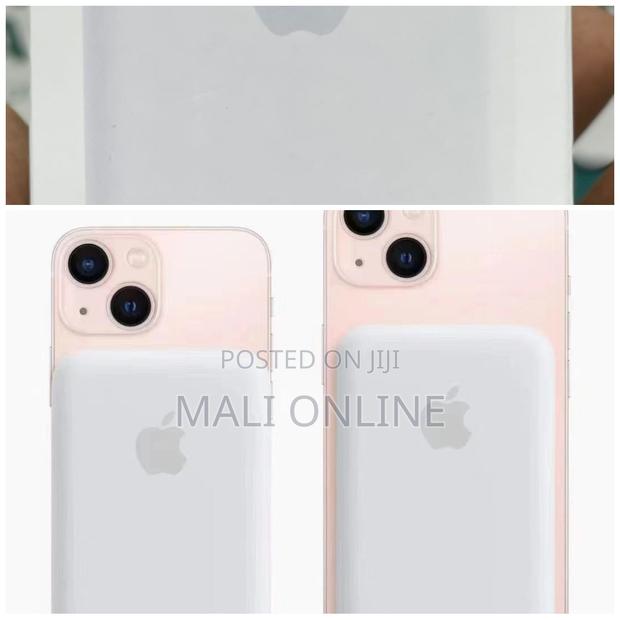 10000mah Magsafe iPhone Wireless Charging Powerbank - thumbnail 3