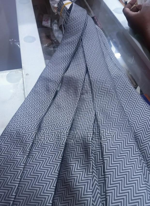 Geometric Harsh Grey Executive Tie Sets - thumbnail 4