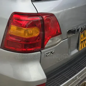 Toyota Land Cruiser 4.6 V8 ZX 2012 Silver