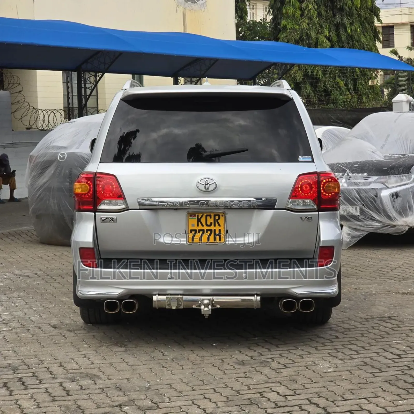 Toyota Land Cruiser 4.6 V8 ZX 2012 Silver
