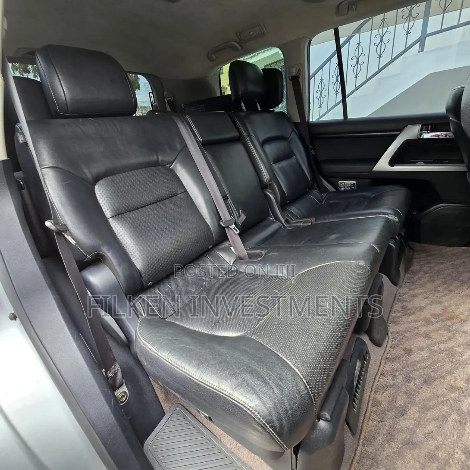 Toyota Land Cruiser 4.6 V8 ZX 2012 Silver