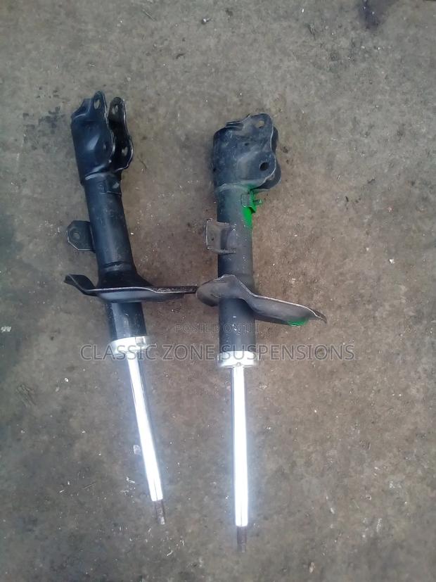Mitsubishi Colt Shocks
