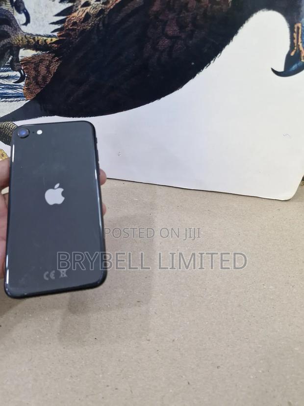 Apple iPhone 8 64 GB Black - thumbnail 5