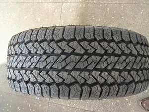 265/60r18 Maxxis Razr At781