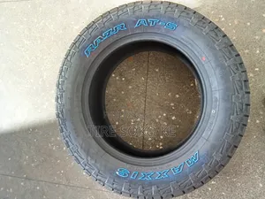 265/60r18 Maxxis Razr At781