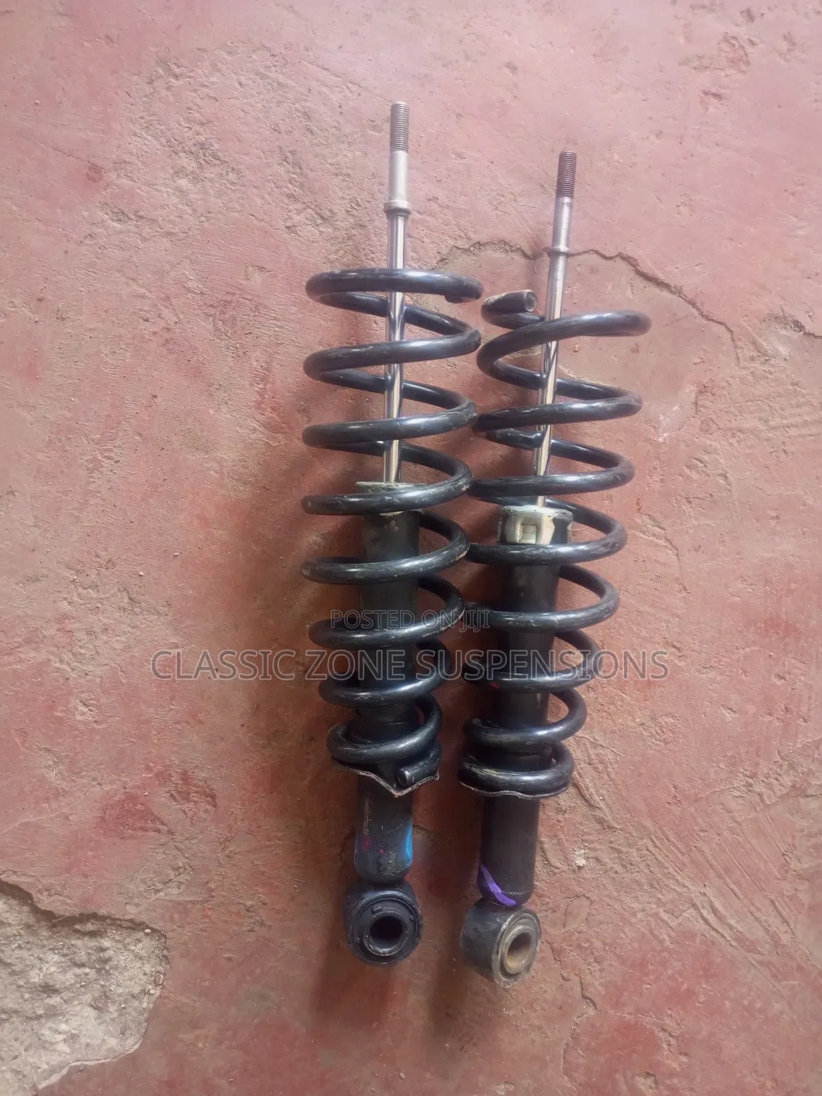 Toyota Sienta Shocks