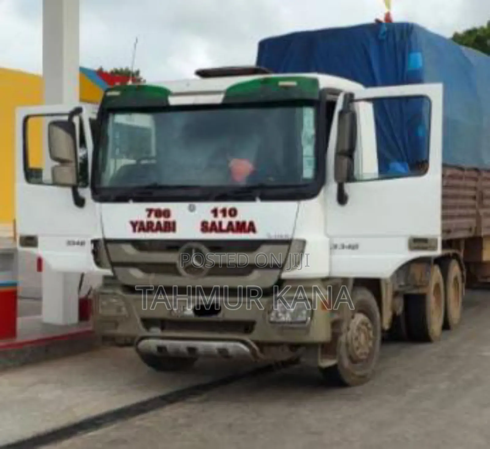 Truck Mercedes-Benz