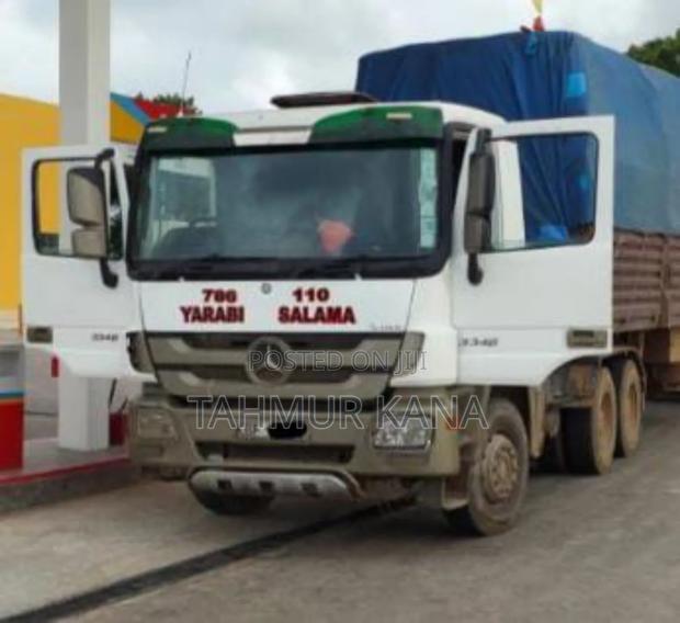 Truck Mercedes-Benz - thumbnail 6