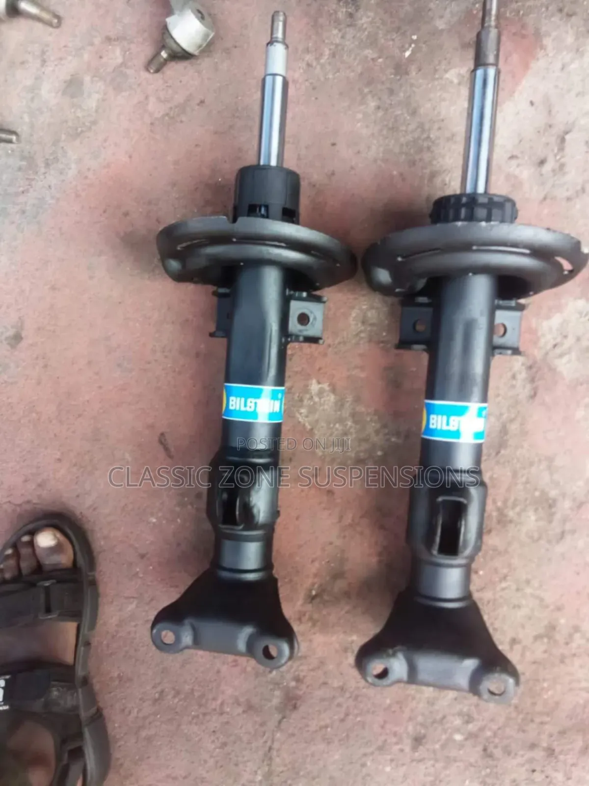 Mercedes W204 Front Shocks