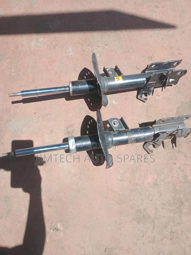 Nissan X Trail NT 31 Front Shocks - thumbnail 2
