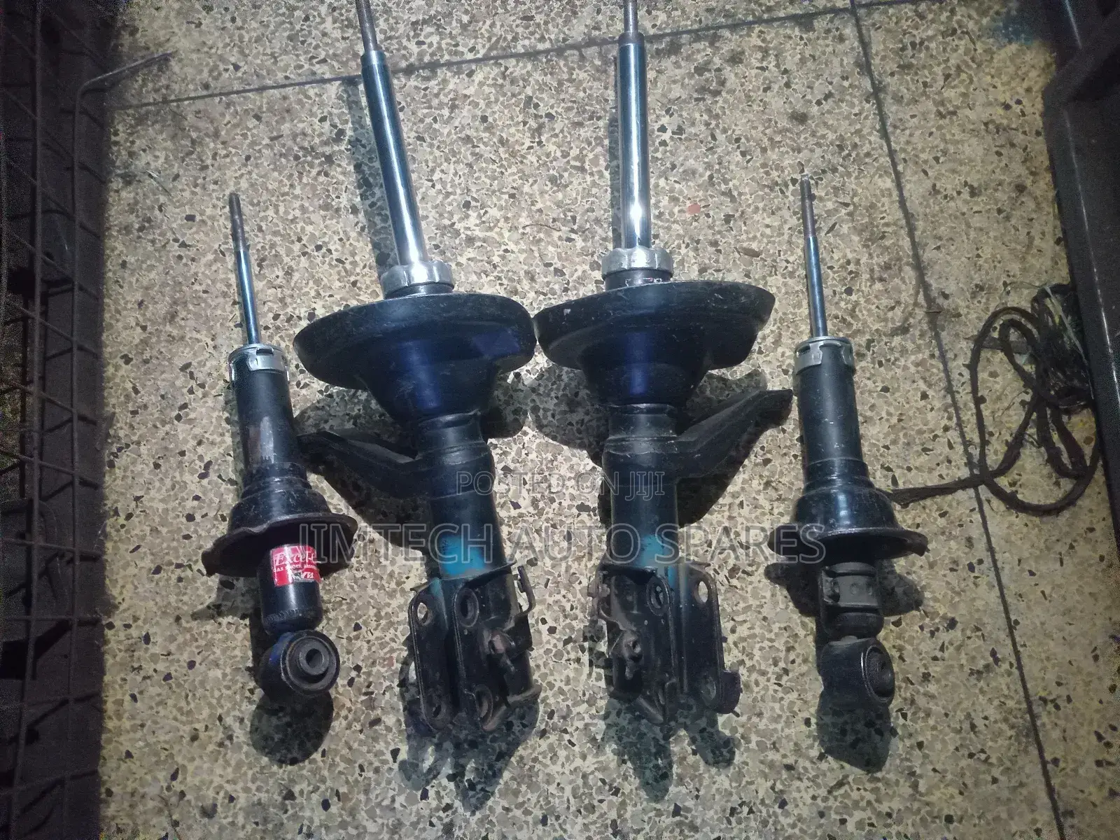Honda CRV RD7 Shocks