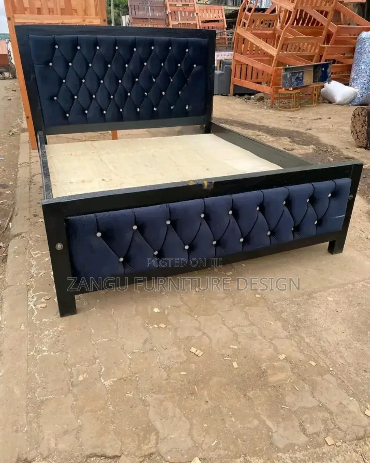 À La Mode Beds