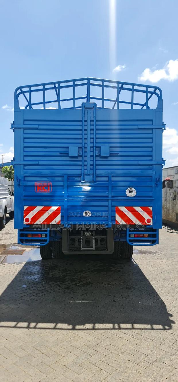 Isuzu 4 FRR 90 2025 White - thumbnail 6