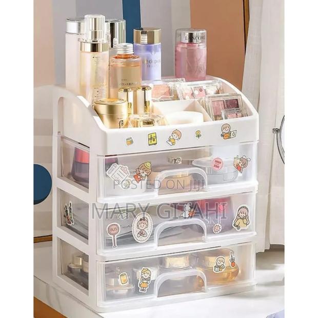 "Beautiful "Cosmetic Storage Box - main view