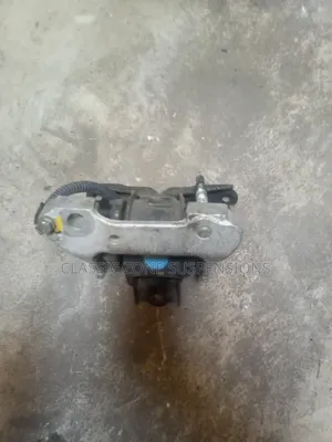 Honda Life Engine Mount