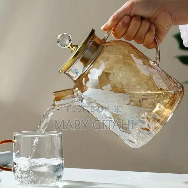 Diamond Texture Surface Glass Kettle at 