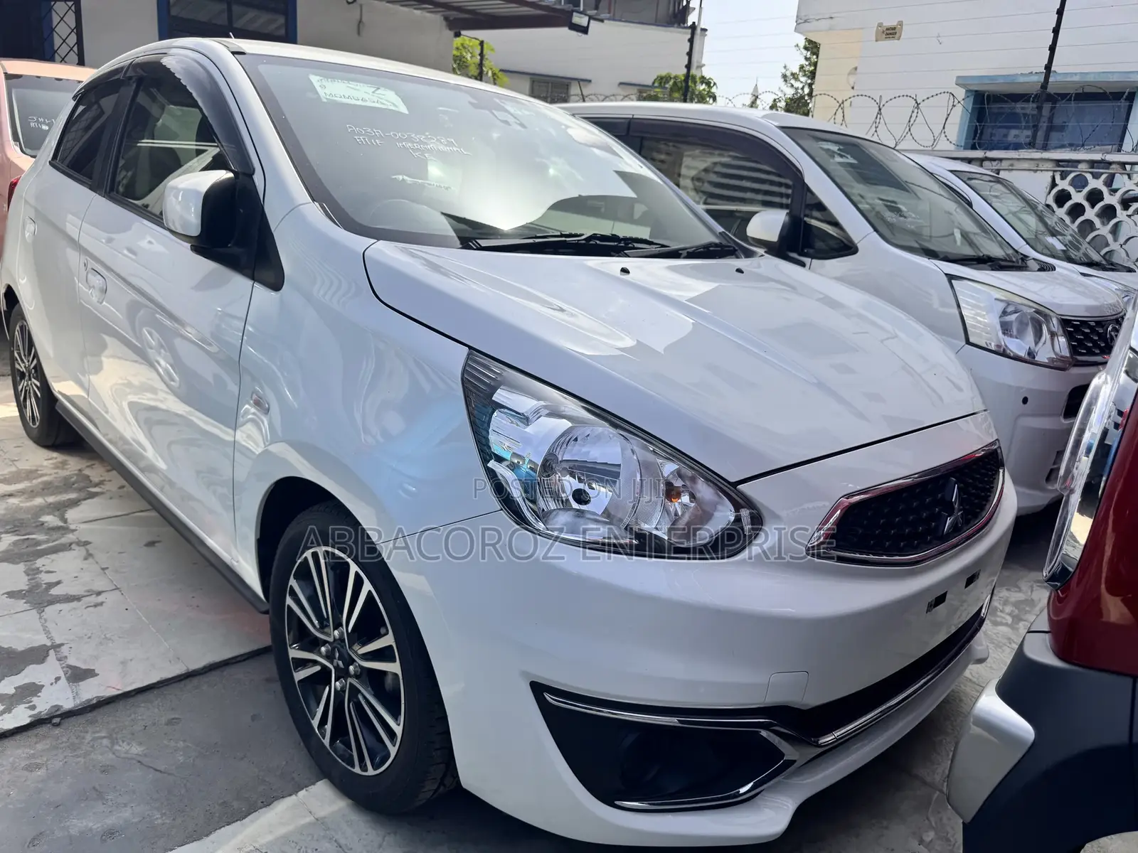 Mitsubishi Mirage ES 2018 Pearl