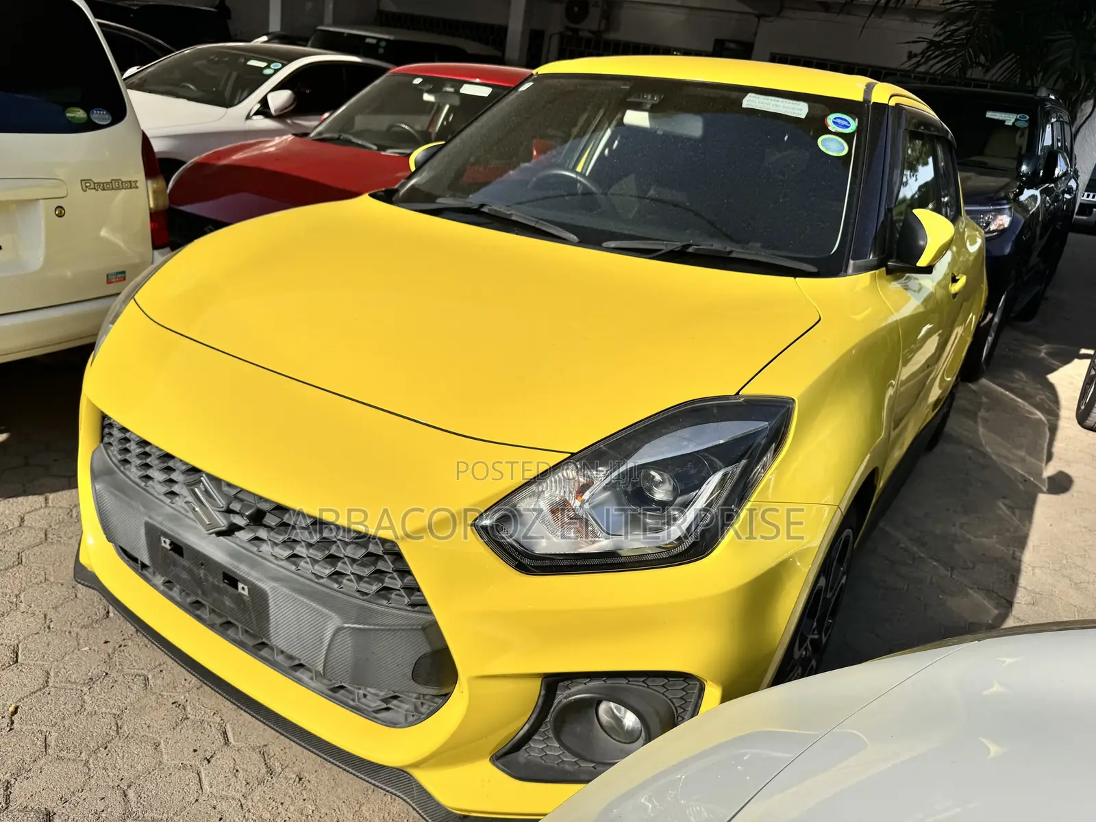 Suzuki Swift 2018 Yellow