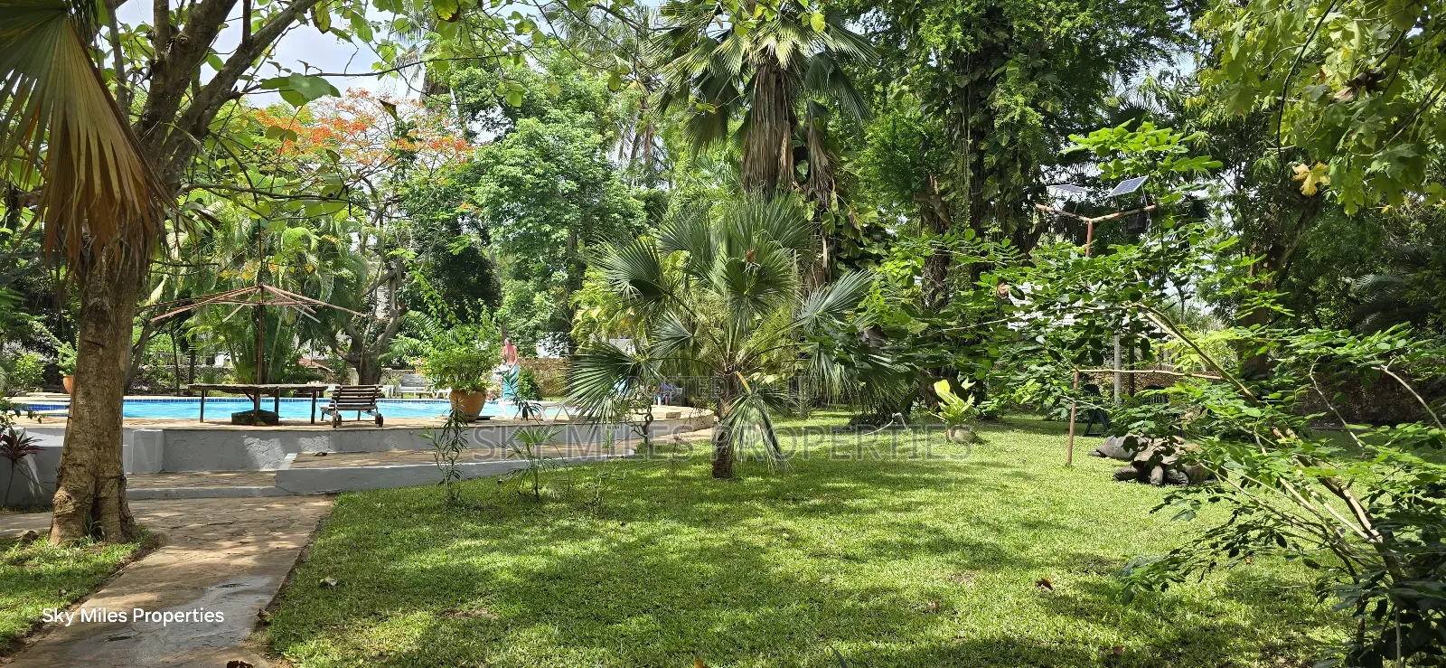 Luxury 3-Bedroom All-en-Suite Apartment for Holiday Bookings