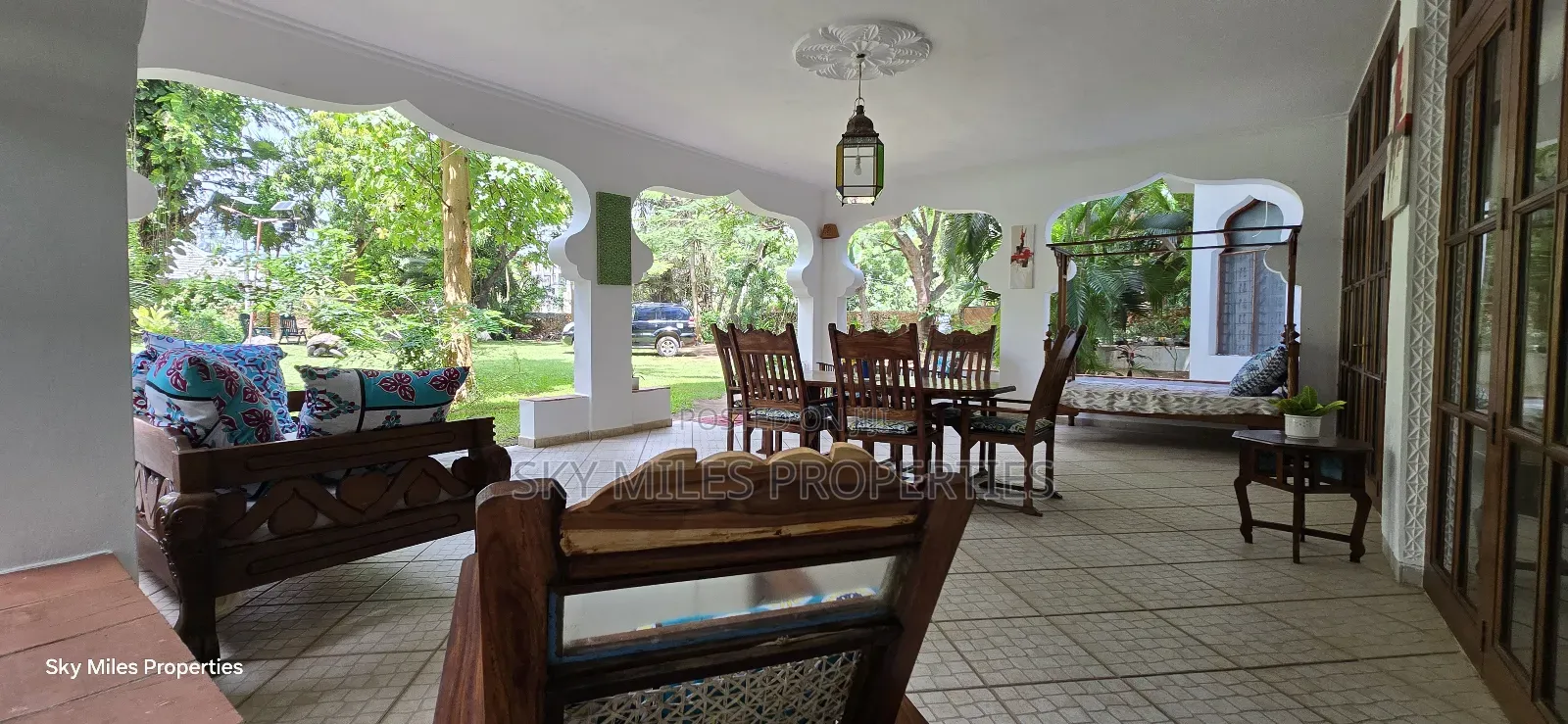 Luxury 3-Bedroom All-en-Suite Apartment for Holiday Bookings