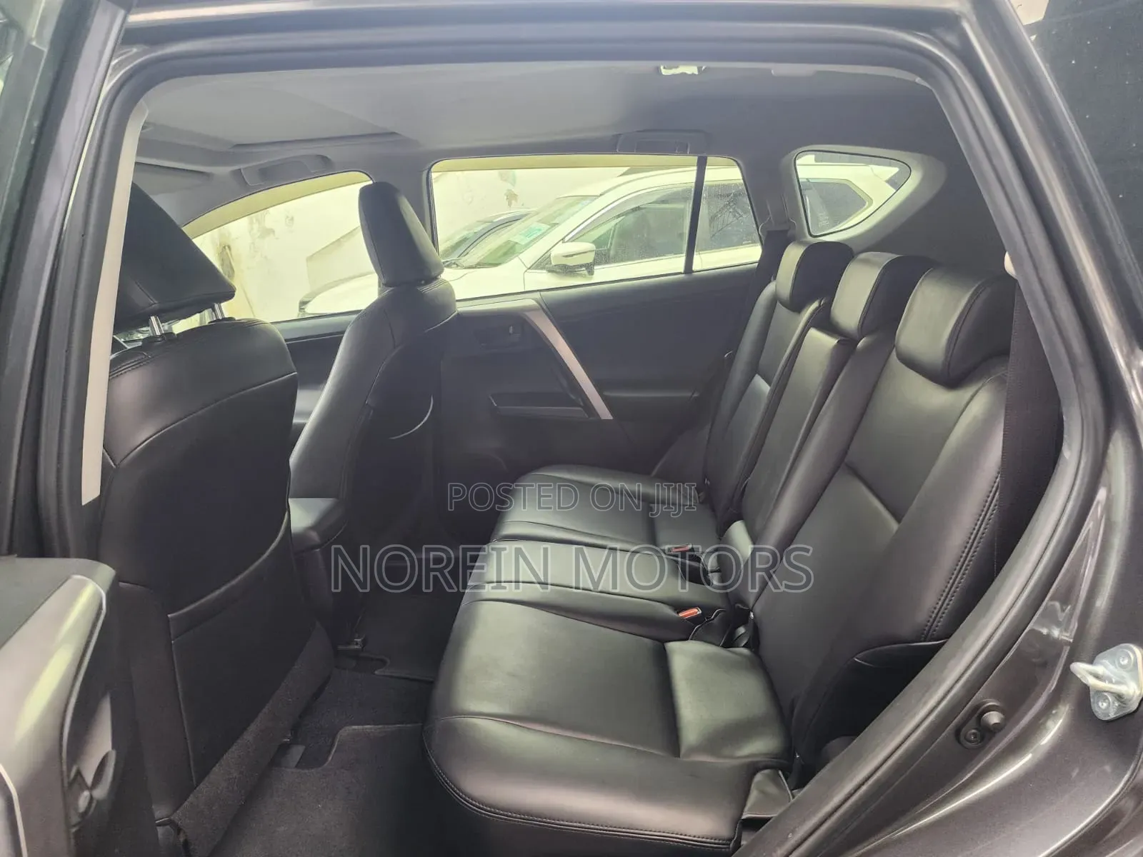Toyota RAV4 2017 Gray