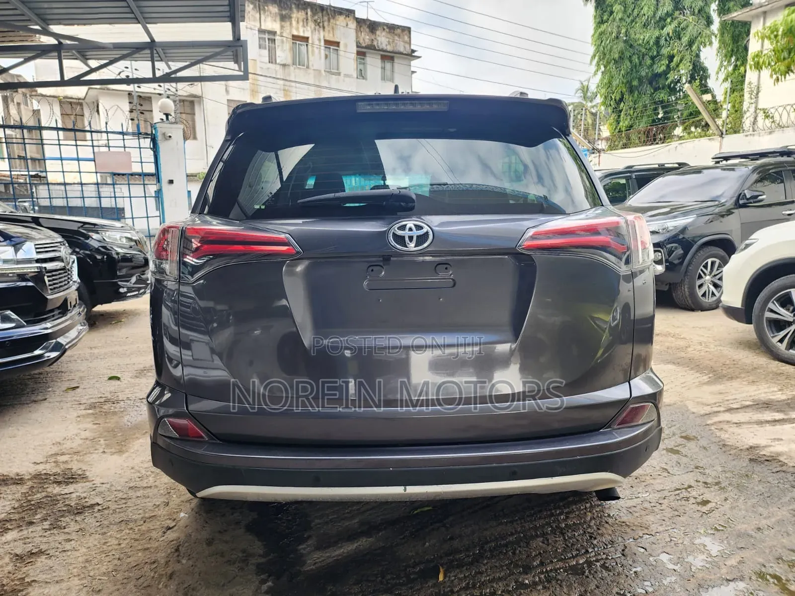 Toyota RAV4 2017 Gray