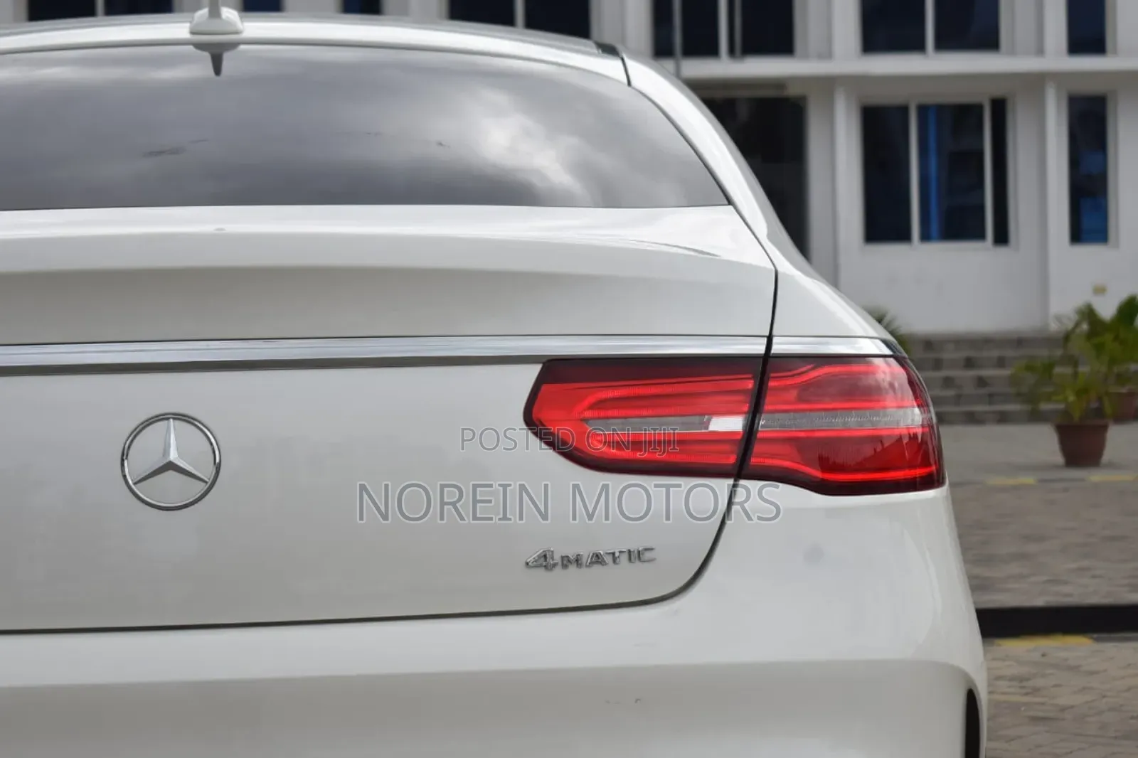 Mercedes-Benz GLE-Class 2018 Off white