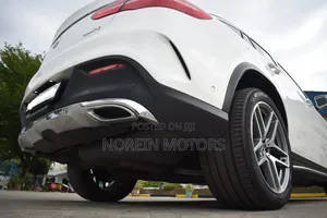 Mercedes-Benz GLE-Class 2018 Off white