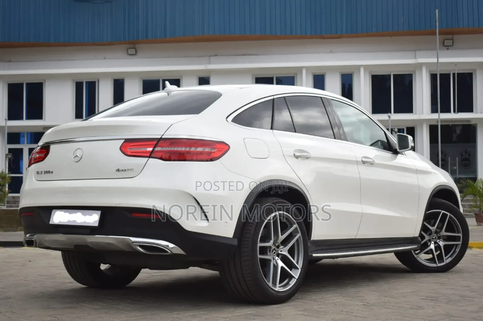 Mercedes-Benz GLE-Class 2018 Off white