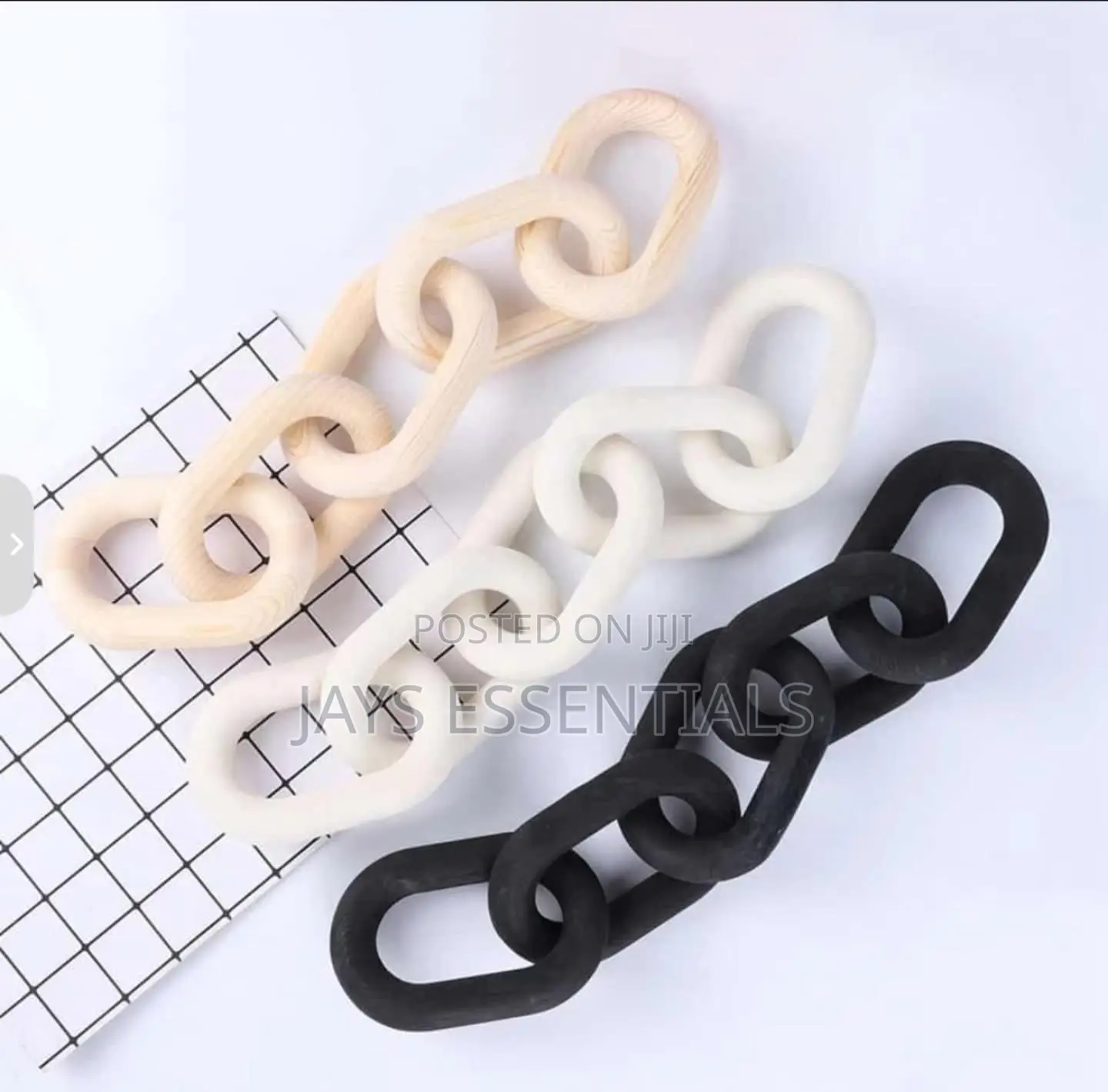 22" Rustic Wooden Decor Chain