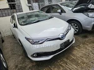 Toyota Auris 2018 White