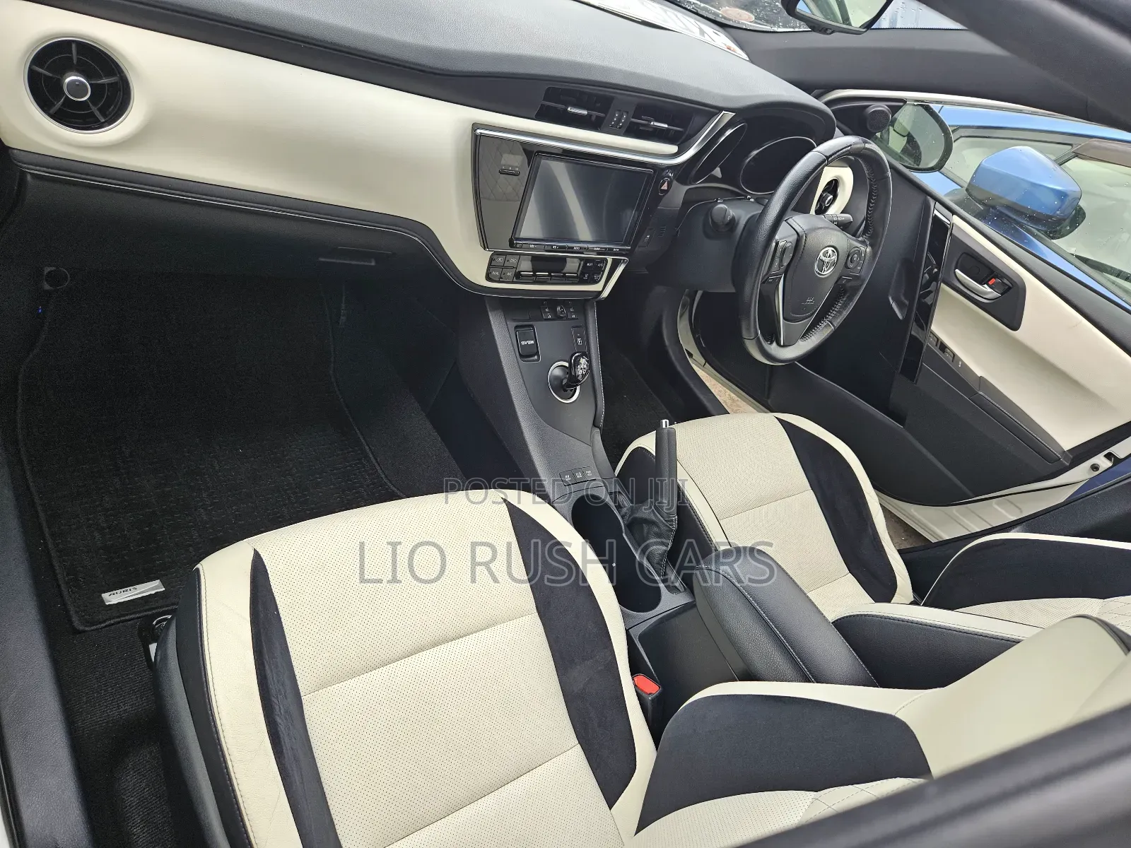 Toyota Auris 2018 White