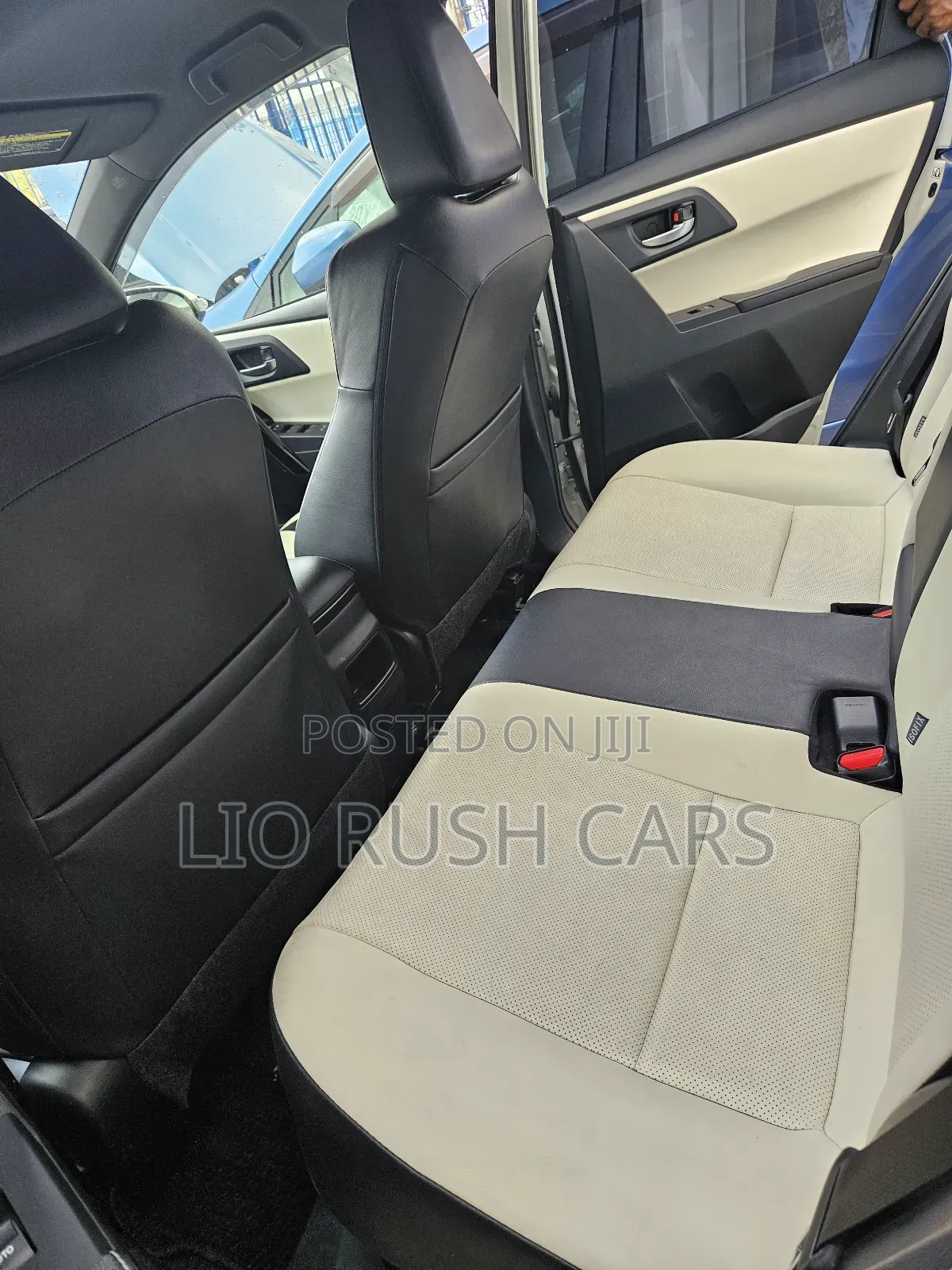Toyota Auris 2018 White
