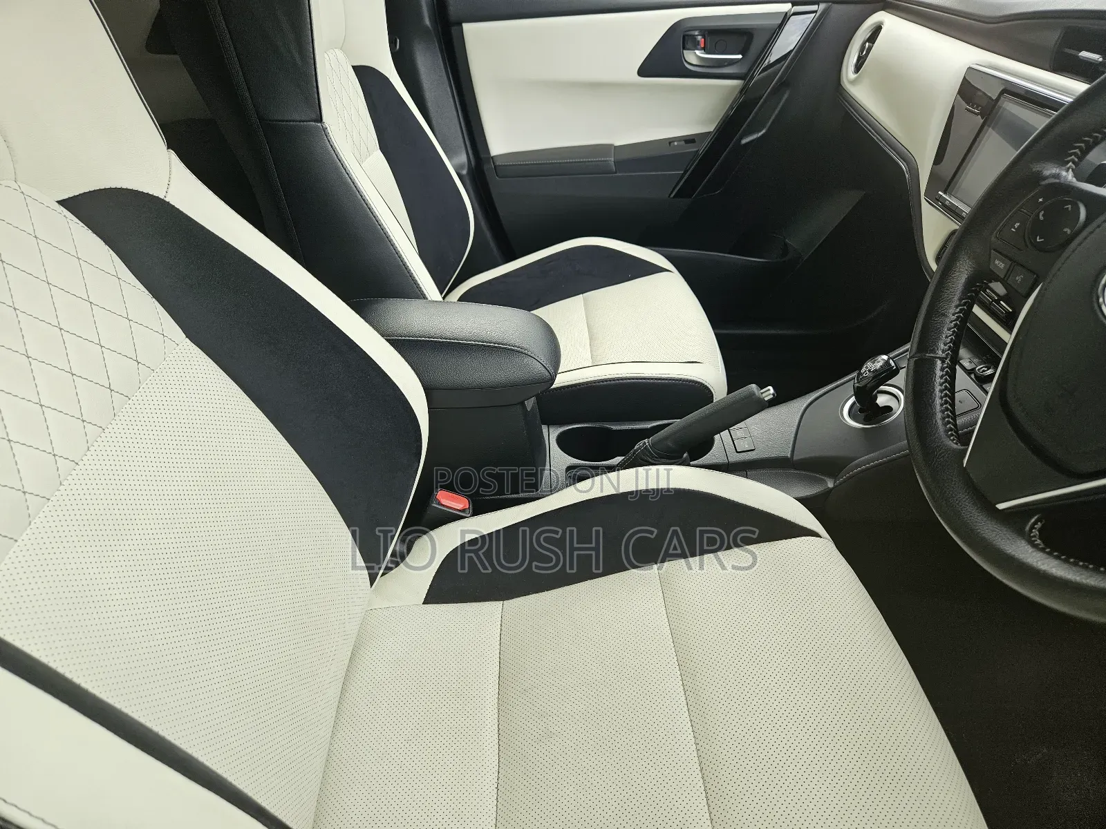 Toyota Auris 2018 White