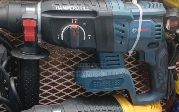 Heavy Duty Brushless Bosch Rotary Hammer - main view