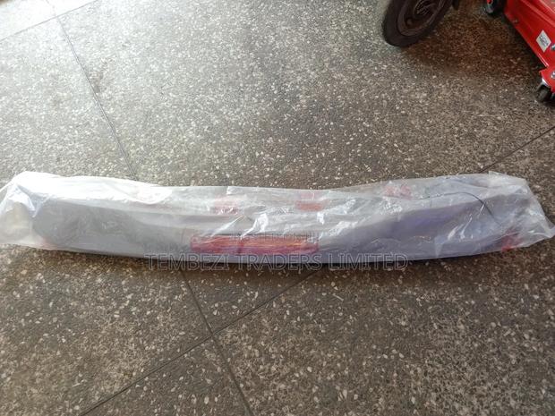 Spoiler Toyota Voxy/Noah