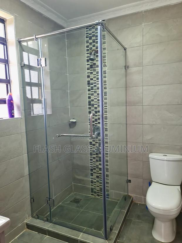 Frameless Shower Enclosure